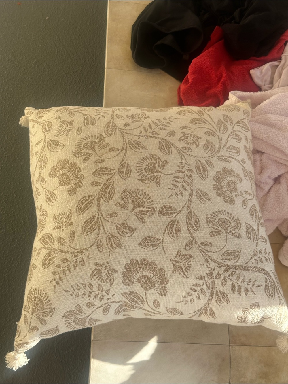 Cream Floral Tassel Accent Pillow - Neutral Botanical Design